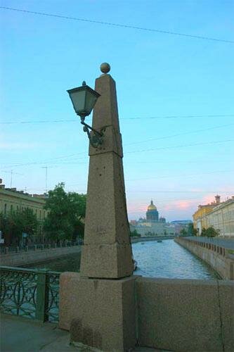 Поцелуев мост