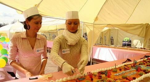 Торт весом 1500 кг